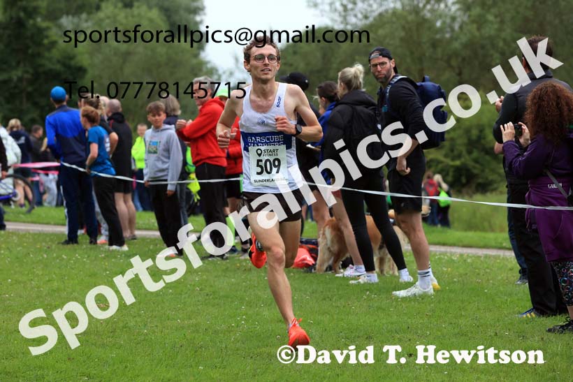 Senior men, 2024 Sunderland Harriers 5k, Silksworth, Sunderland.  Photo: David T. Hewitson/Sports for All Pics
